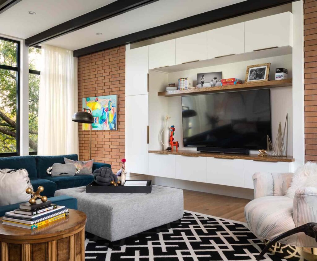 7 Living Room TV Wall Ideas: Designing the Perfect Focal Point 3 MaestriStudio 6747alexander creditJeniferMcNeilBaker b37a401c055b47e8a935a110d31e205e